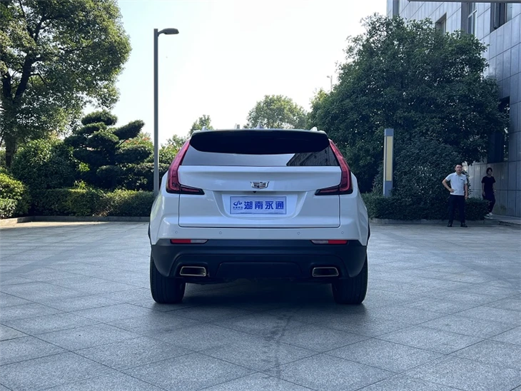 2018 Cadillac XT4 28T 2WD Tech Edition factory