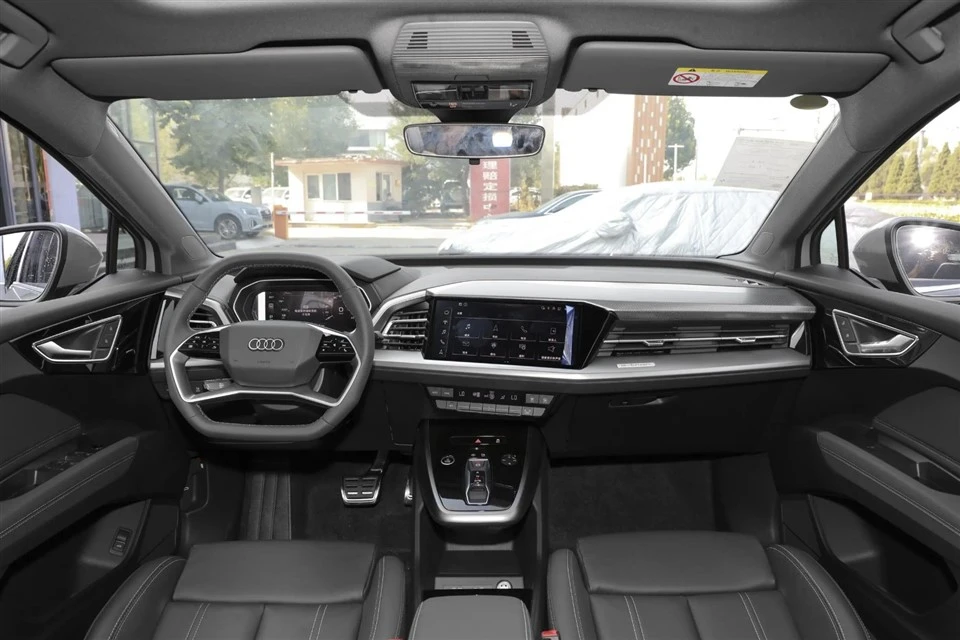 2022 Audi Q4 40 E-tron Creation Edition 2022 Audi Q4 40 E-tron Creation Edition