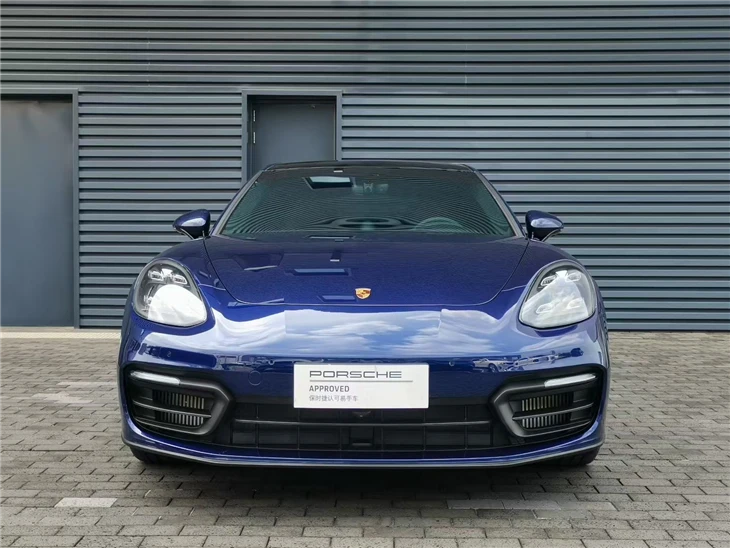 2022 Porsche Panamera Executive Extended Platinum Edition 2
